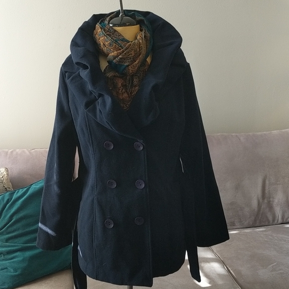 Ruffle neck pea coat - Picture 3 of 4